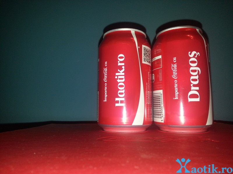 Imparte o Coca-Cola cu Haotik