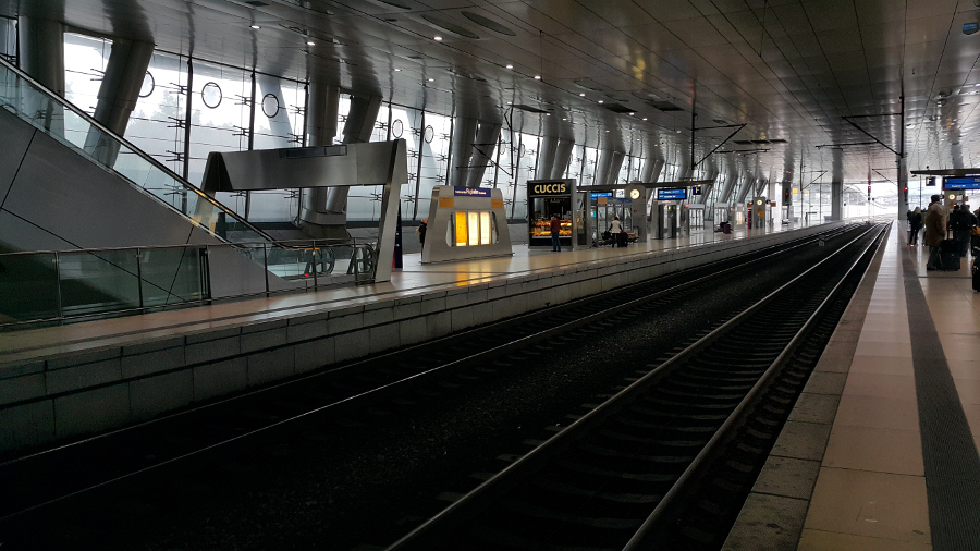 train_station_Frankfurt